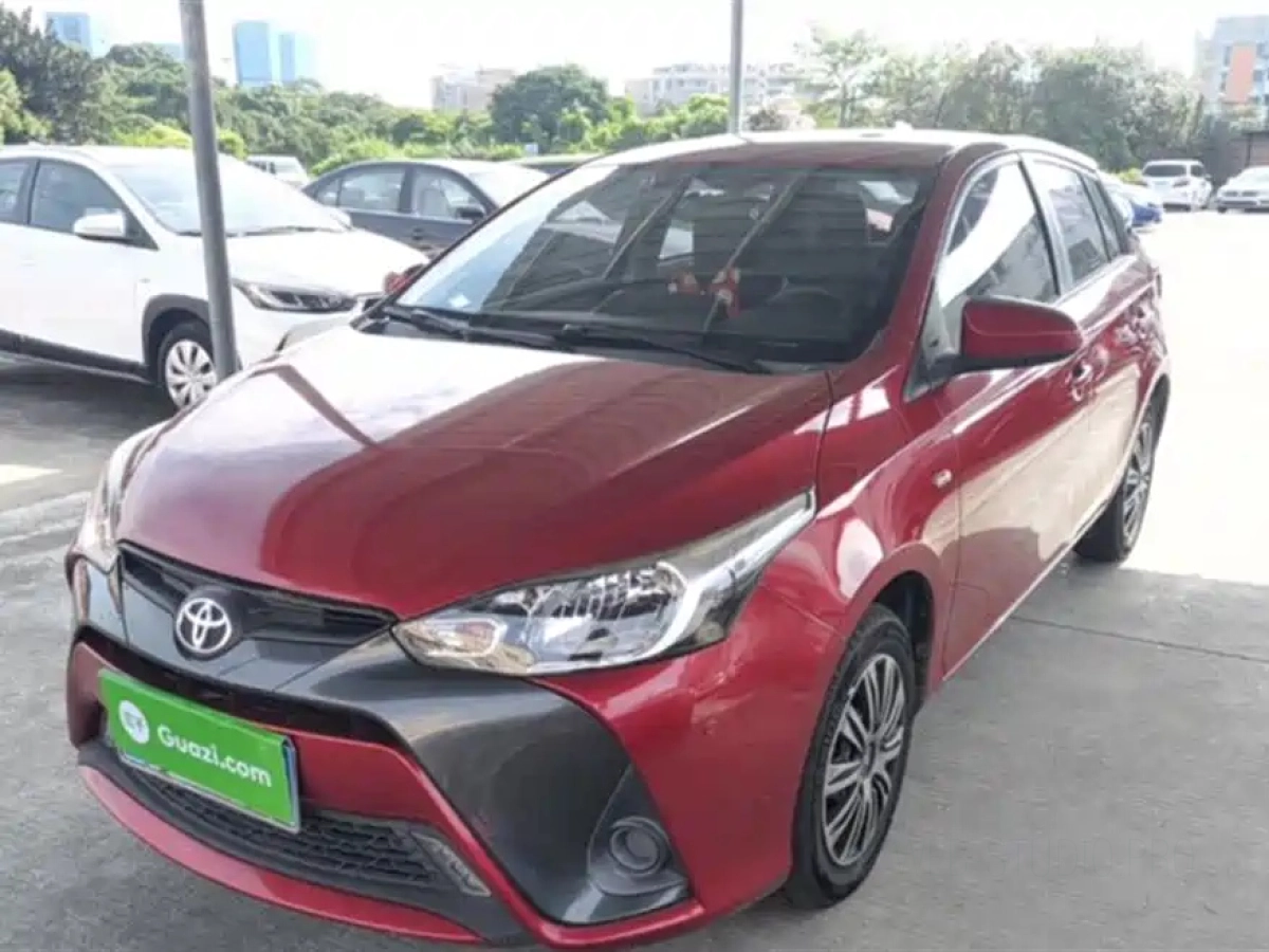 TOYOTA YARIS L DAZZLING