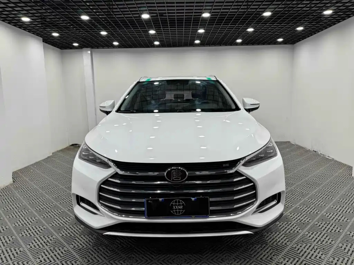 BYD TANG  2018