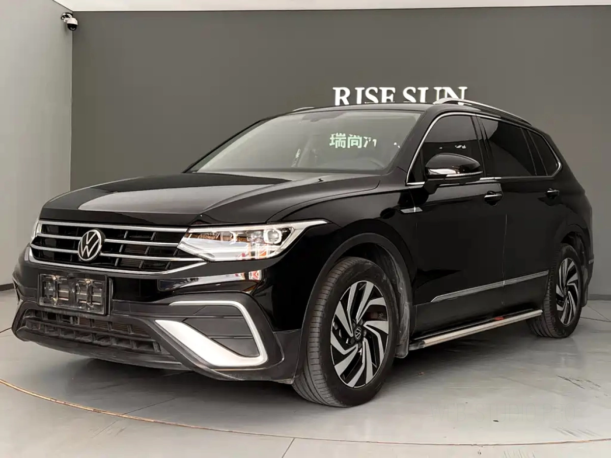 VOLKSWAGEN TIGUAN L  2023