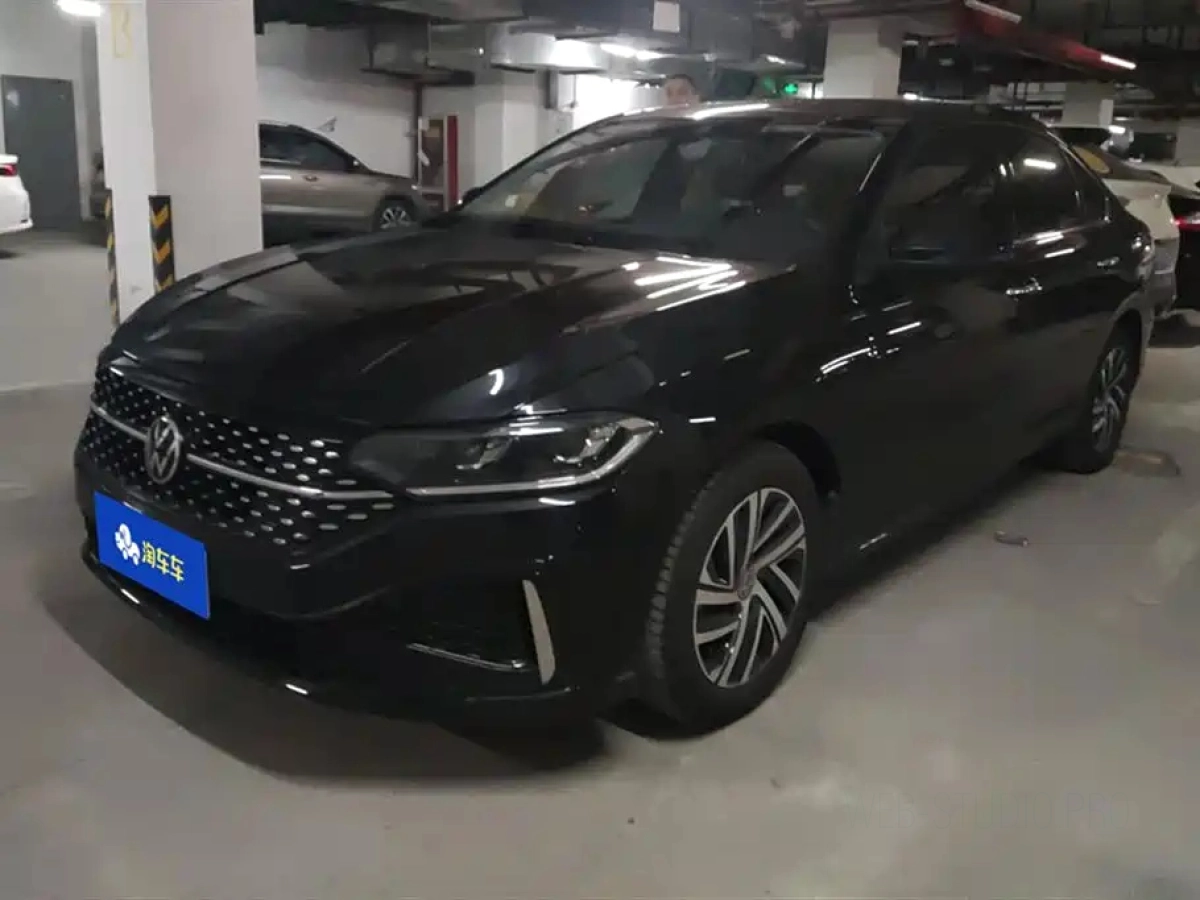 VOLKSWAGEN LAVIDA  2024