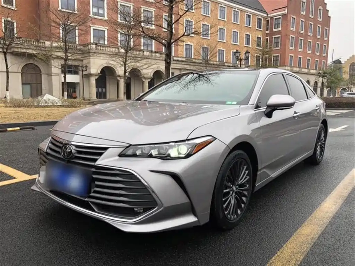 TOYOTA AVALON