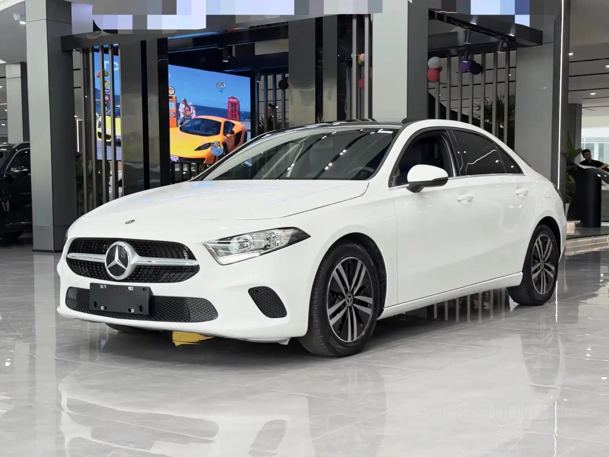 MERCEDES BENZ A-CLASS  2022