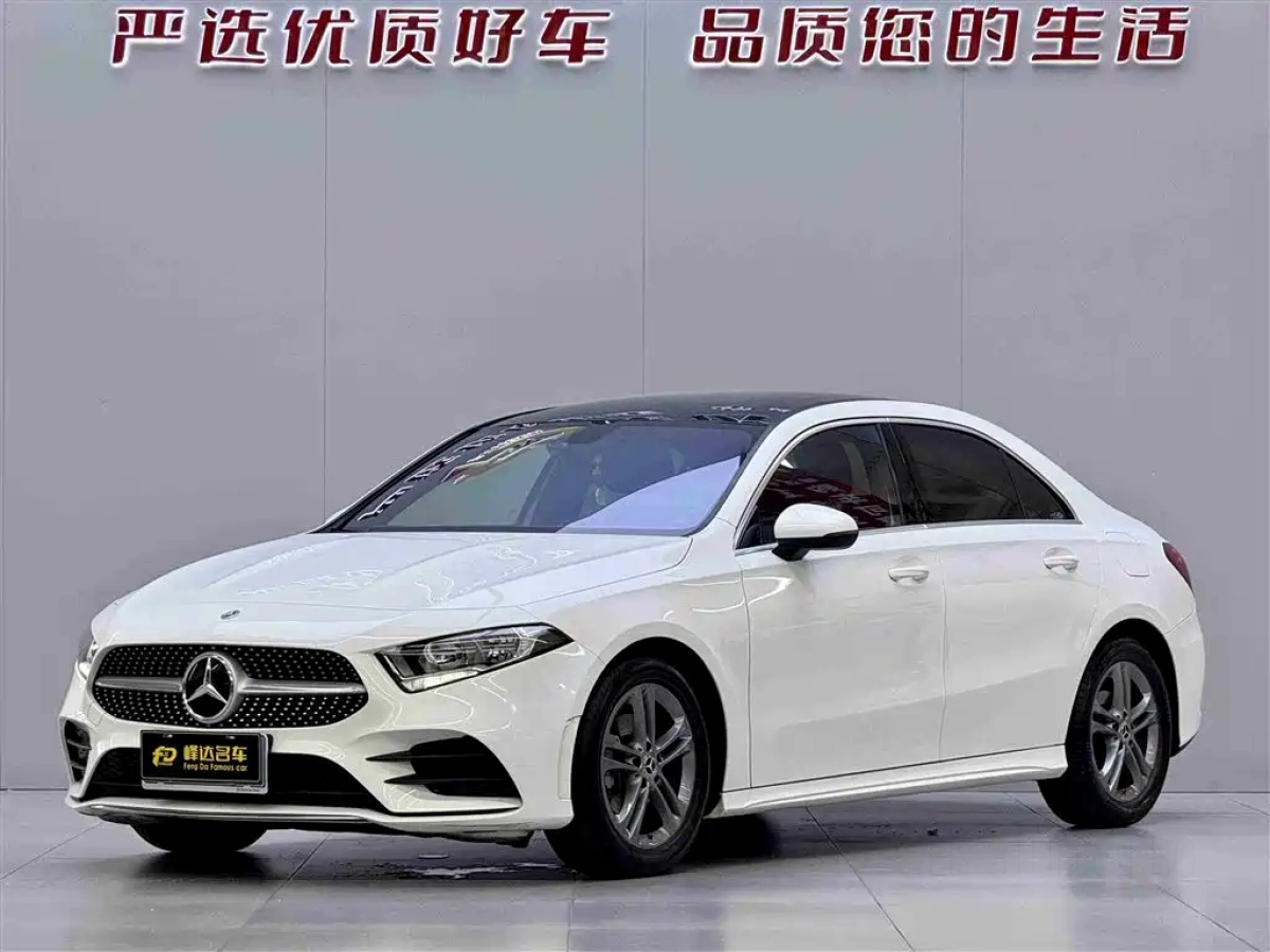 MERCEDES BENZ A-CLASS  2022
