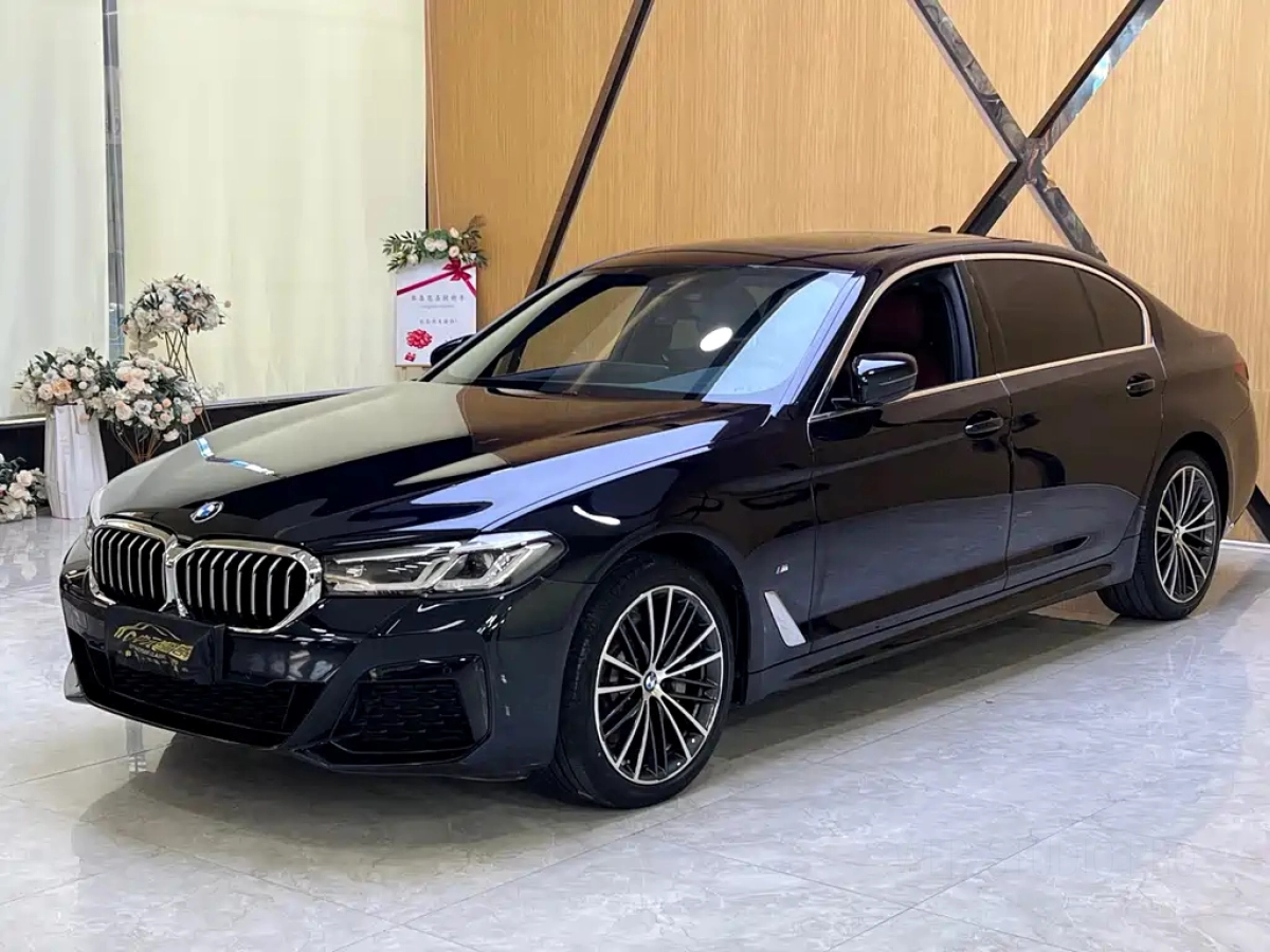 BMW 5-SERIES  2022