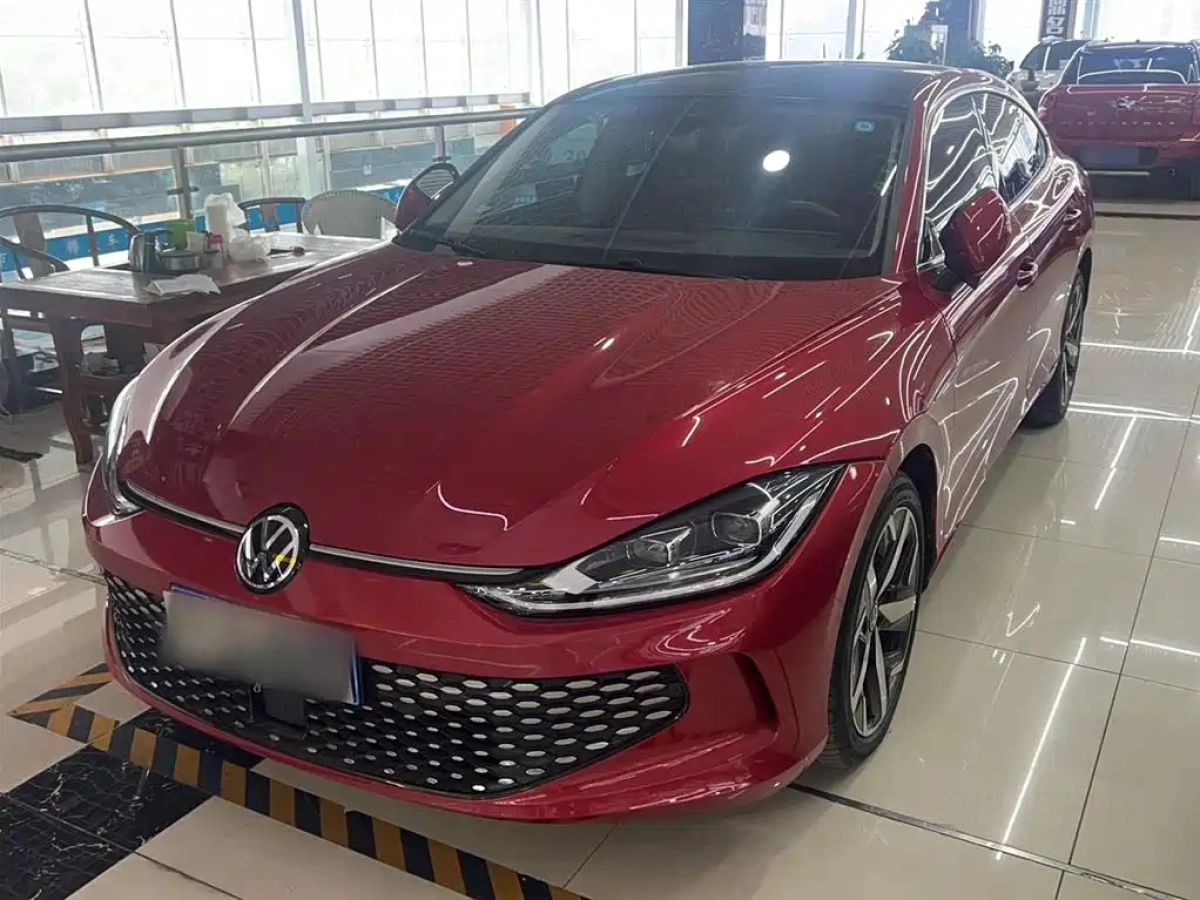 VOLKSWAGEN LAMANDO  2022