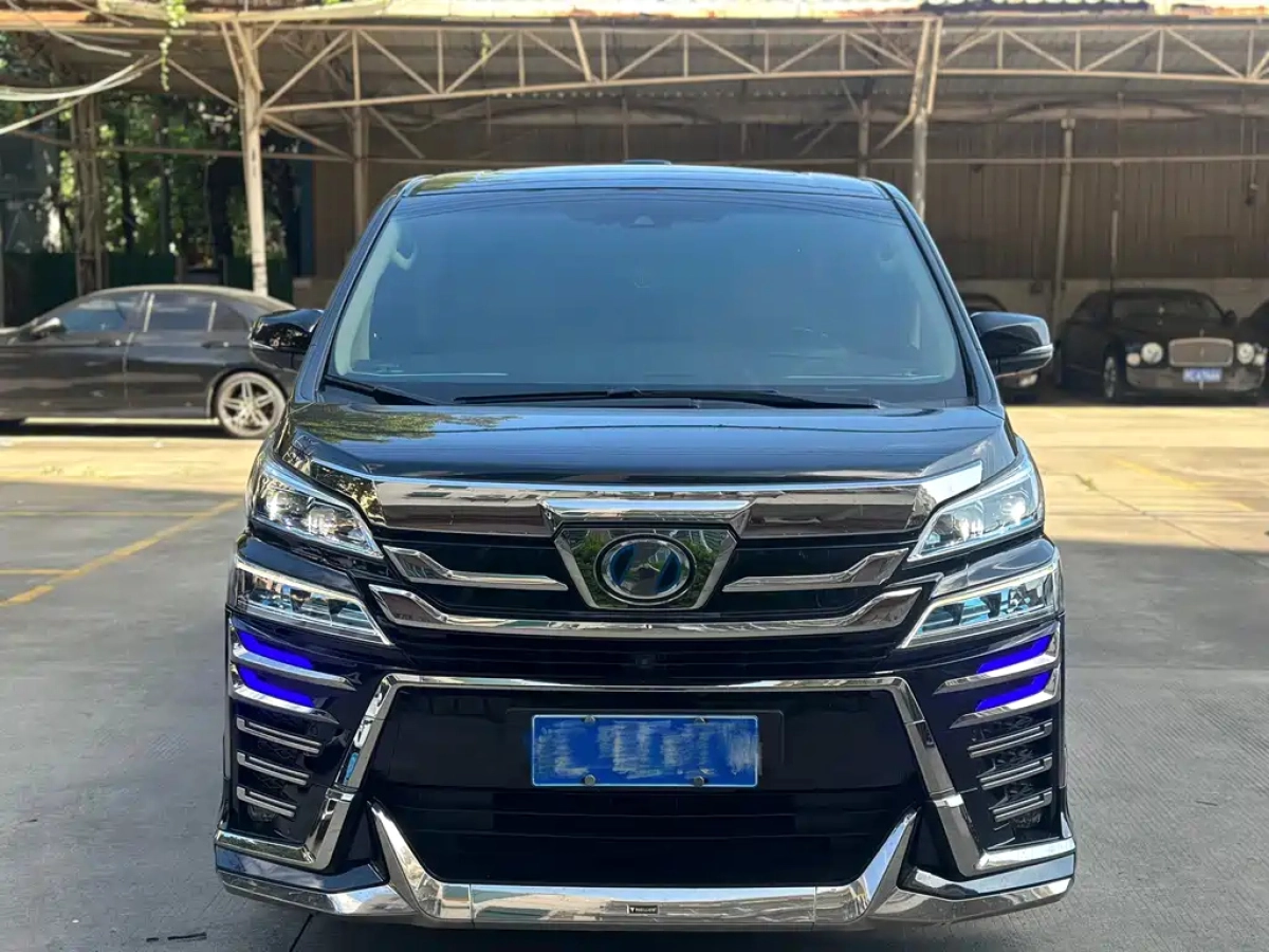 TOYOTA VELLFIRE