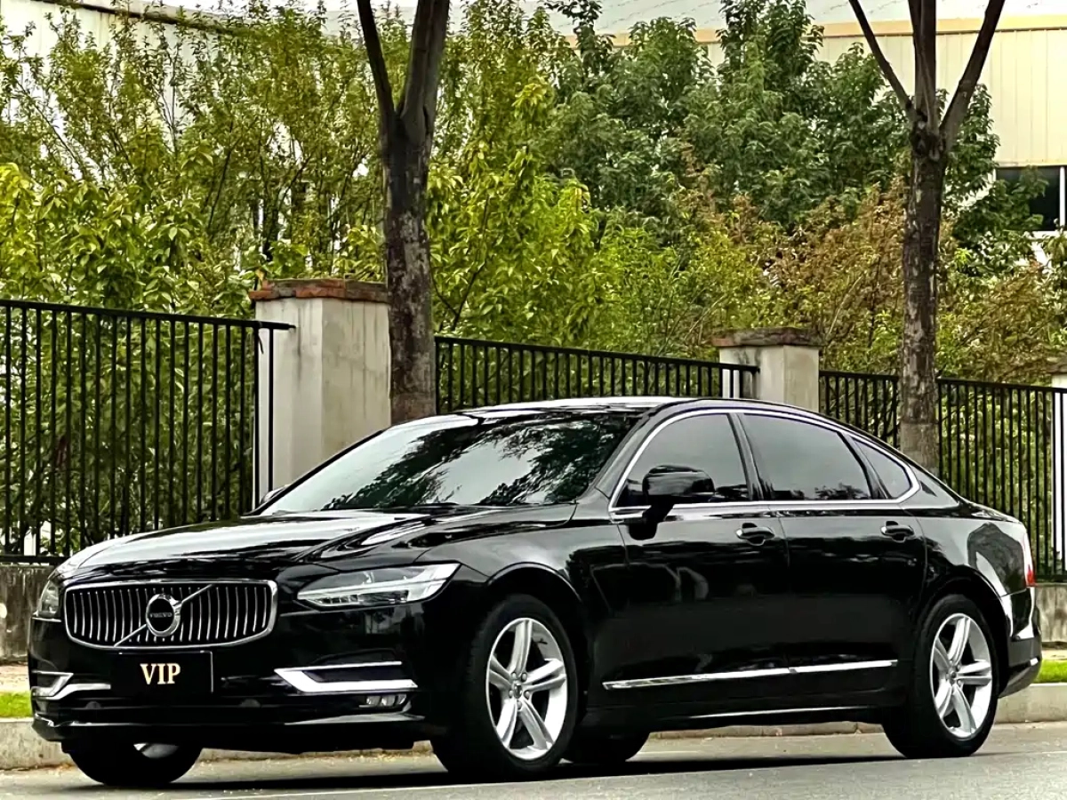 VOLVO S90  2020