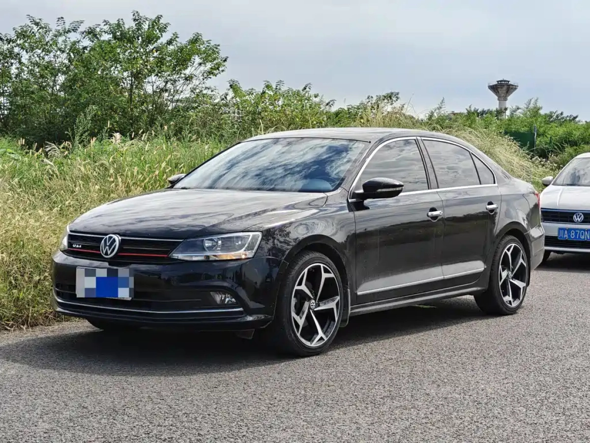 VOLKSWAGEN SAGITAR  2018