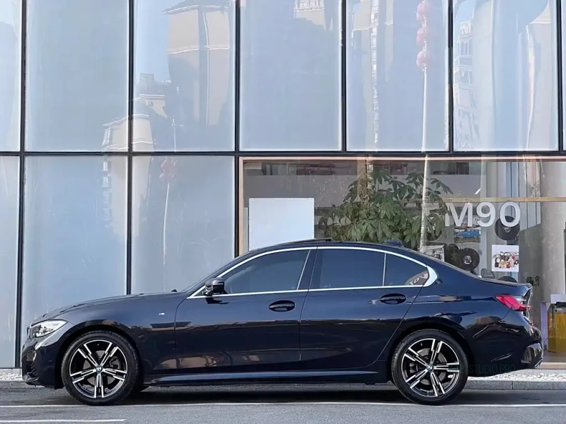 BMW 3-SERIES