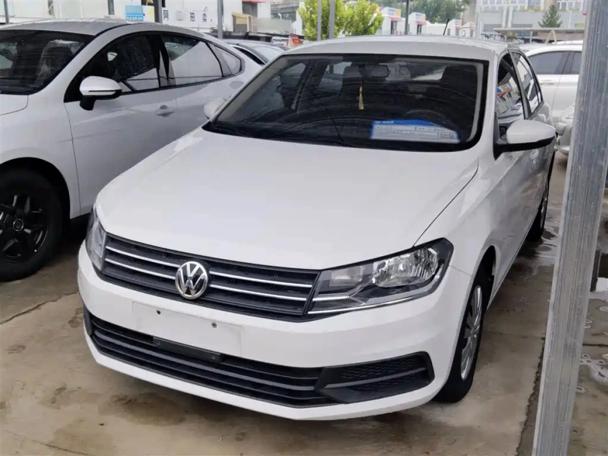 VOLKSWAGEN SANTANA  2021