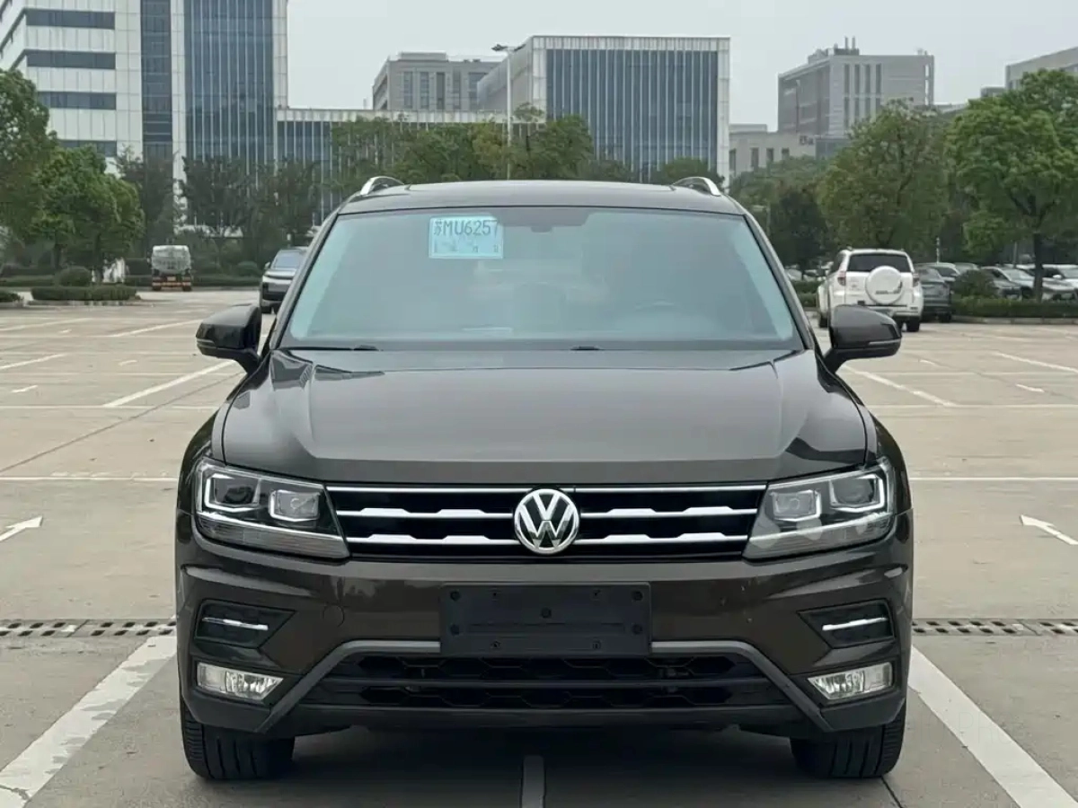 VOLKSWAGEN TIGUAN L  2019