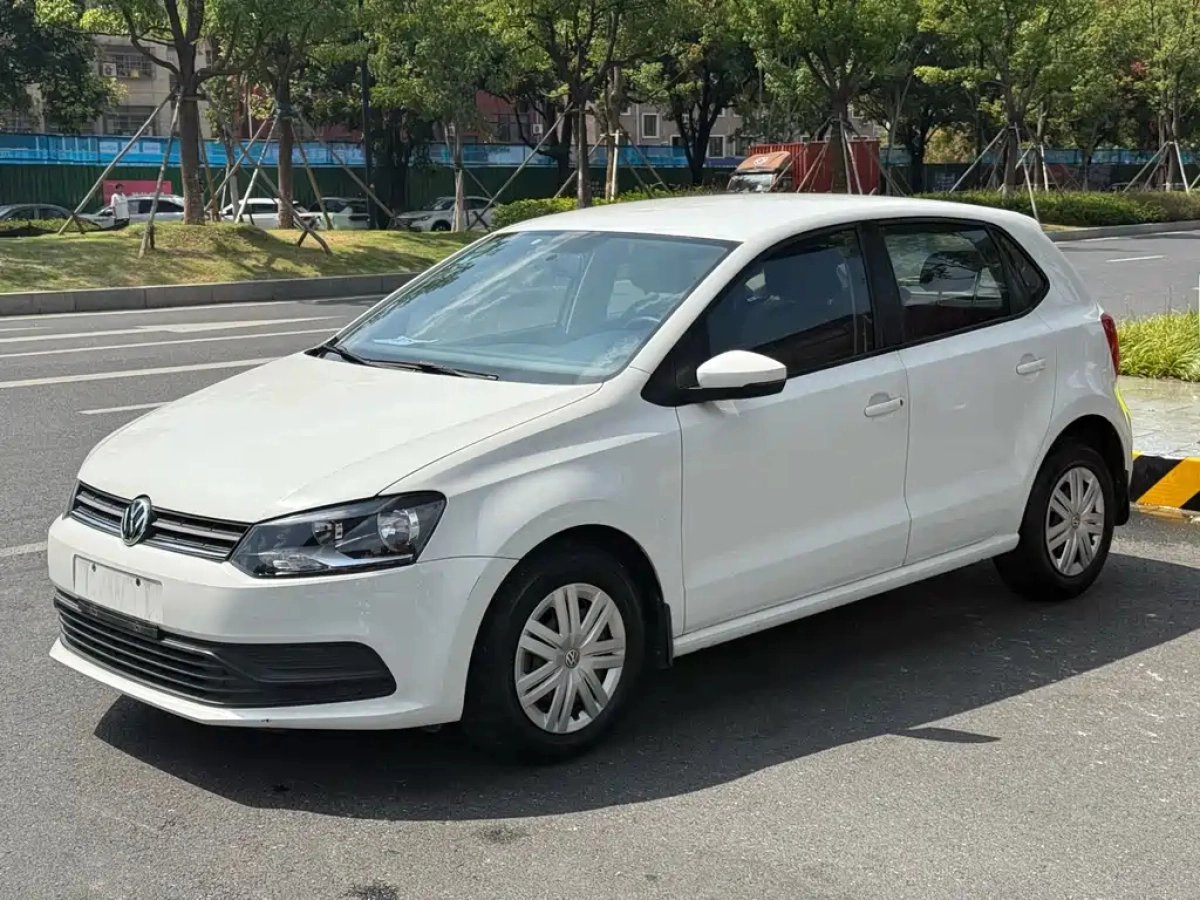 VOLKSWAGEN POLO  2018