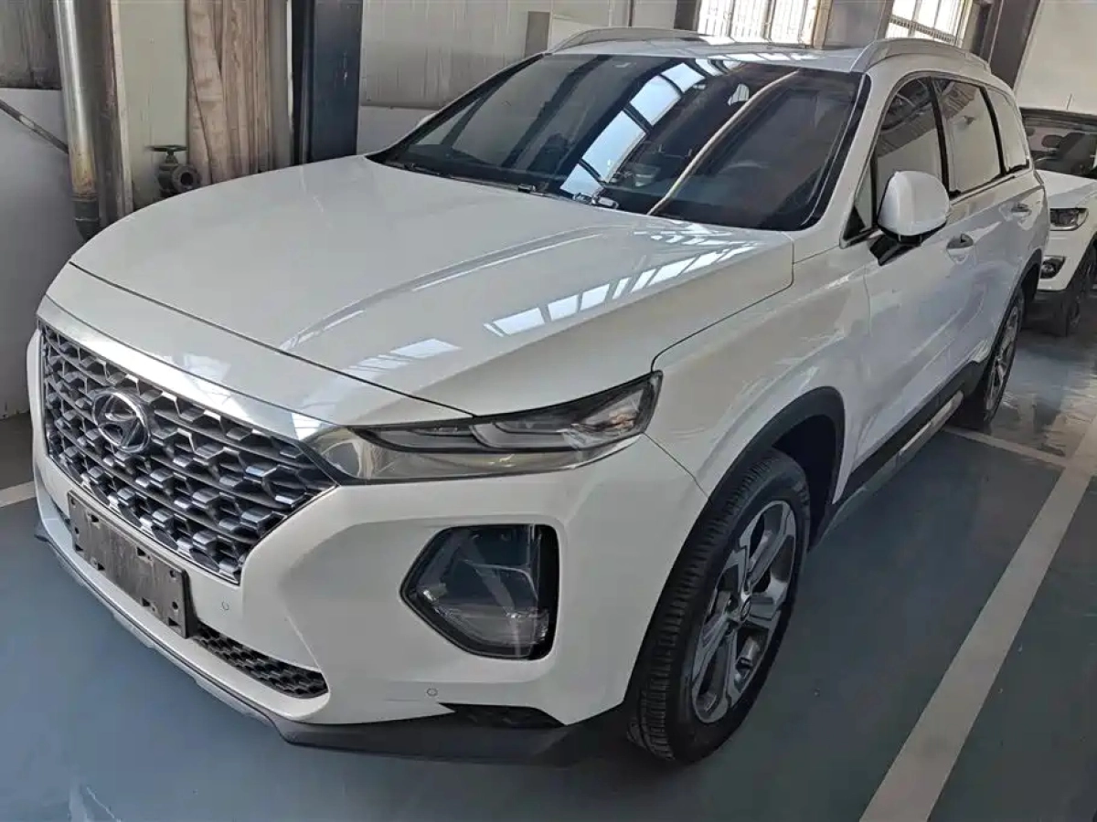 HYUNDAI SANTAFE  2020