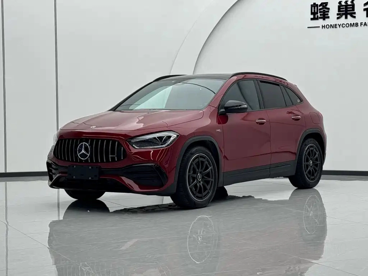 MERCEDES BENZ GLA AMG  2023