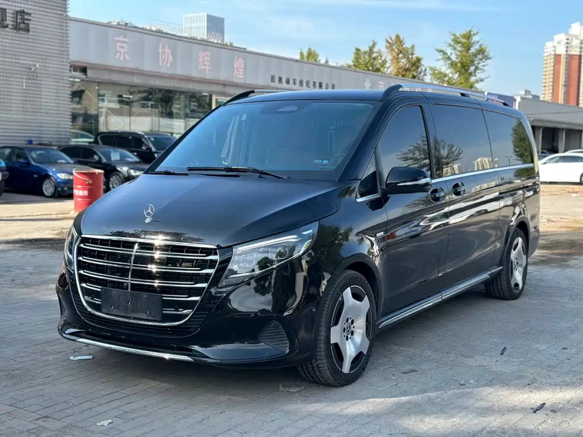 MERCEDES BENZ V-CLASS  2024