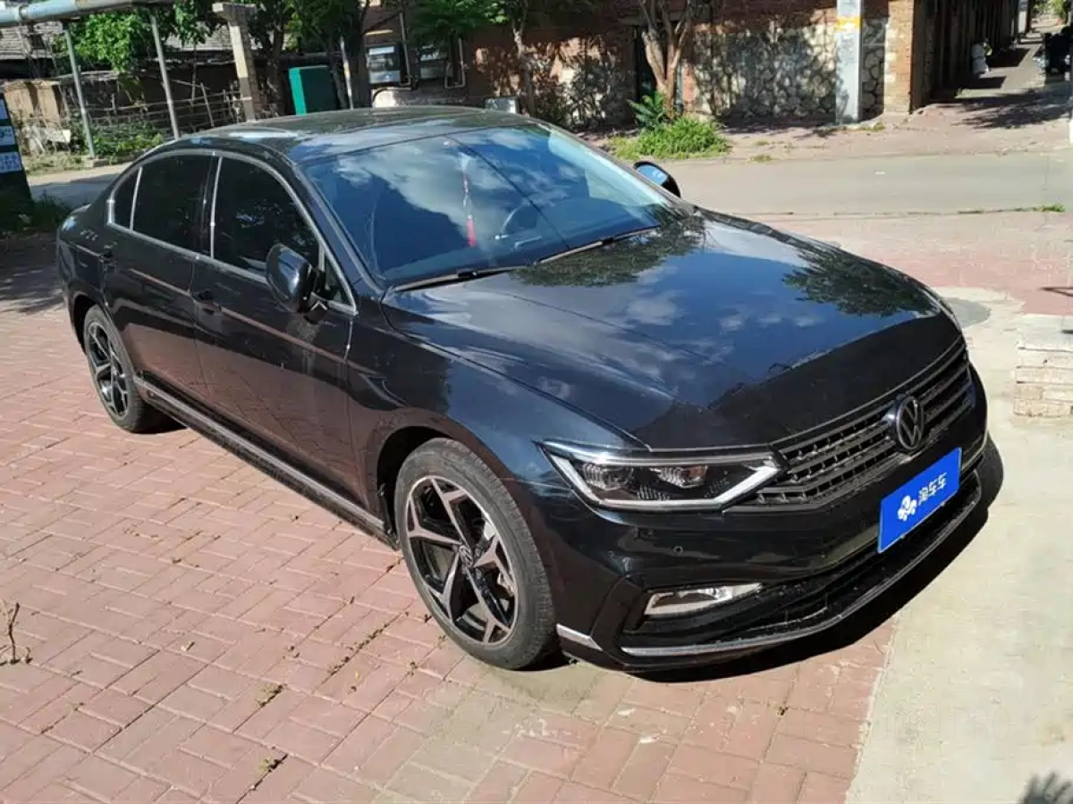VOLKSWAGEN MAGOTAN  2023
