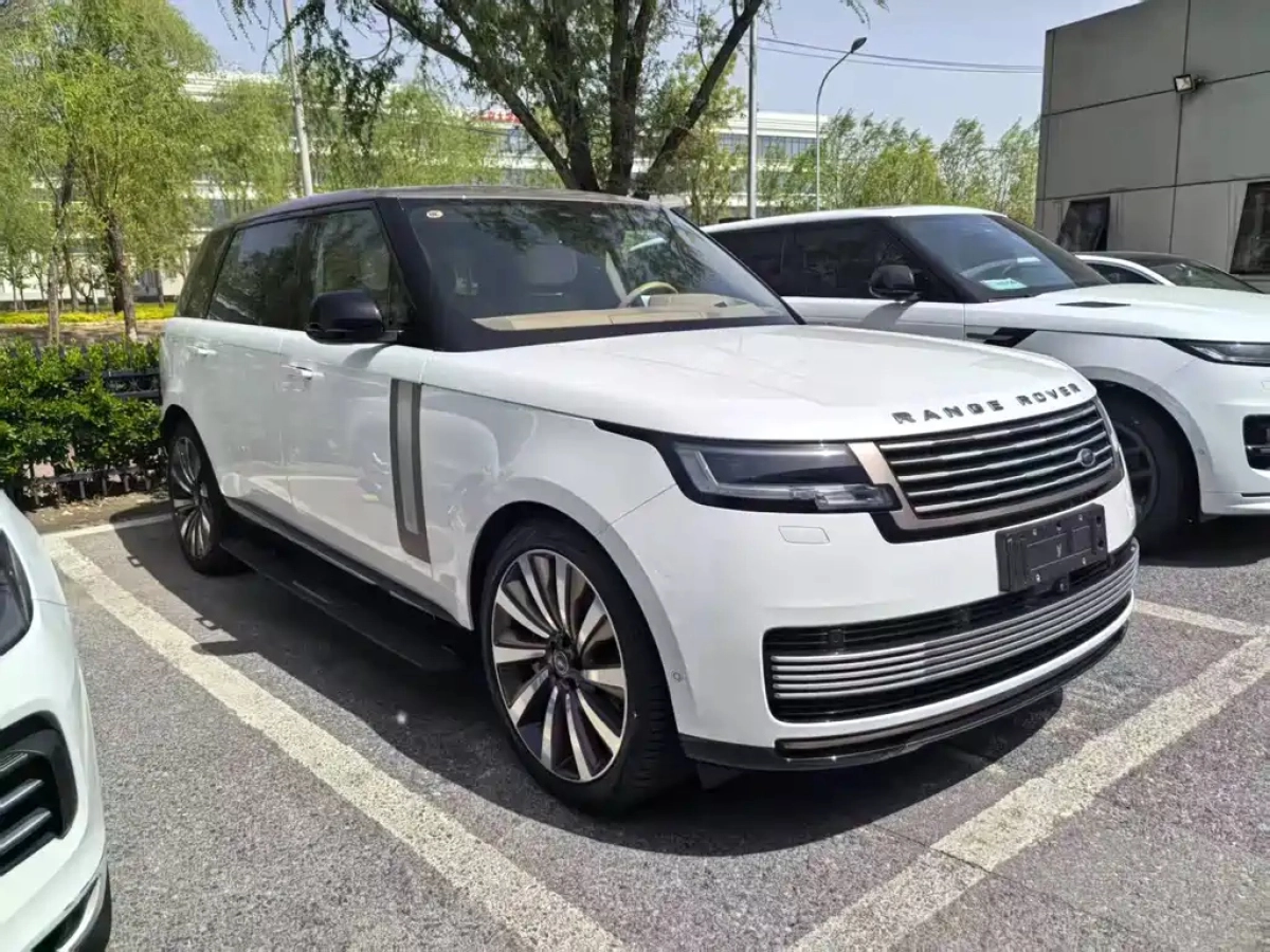 LAND ROVER RANGE ROVER  2024