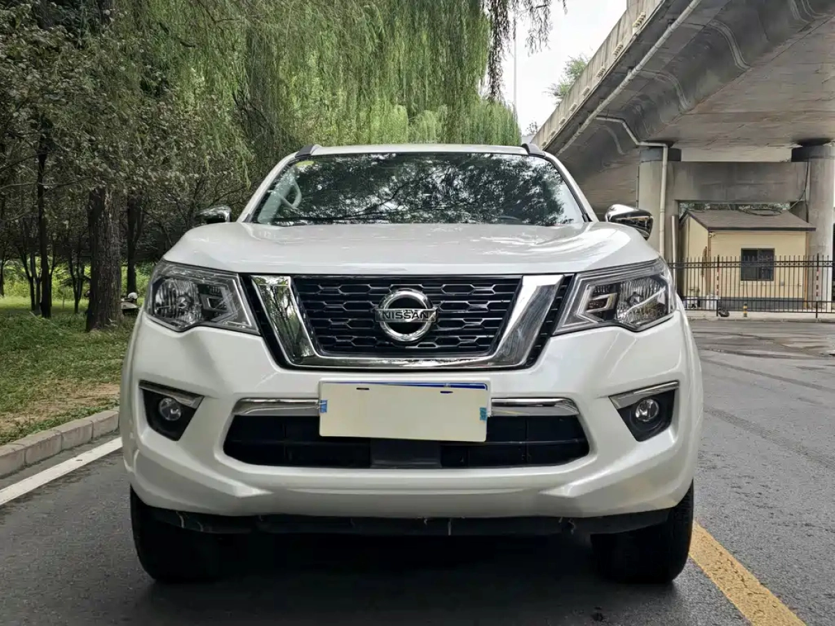 NISSAN TERRA