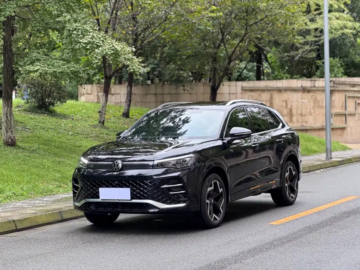 VOLKSWAGEN TIGUAN L  2024