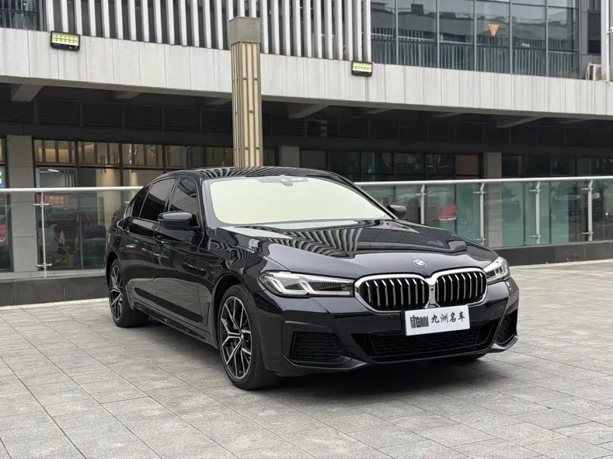 BMW 5-SERIES  2023