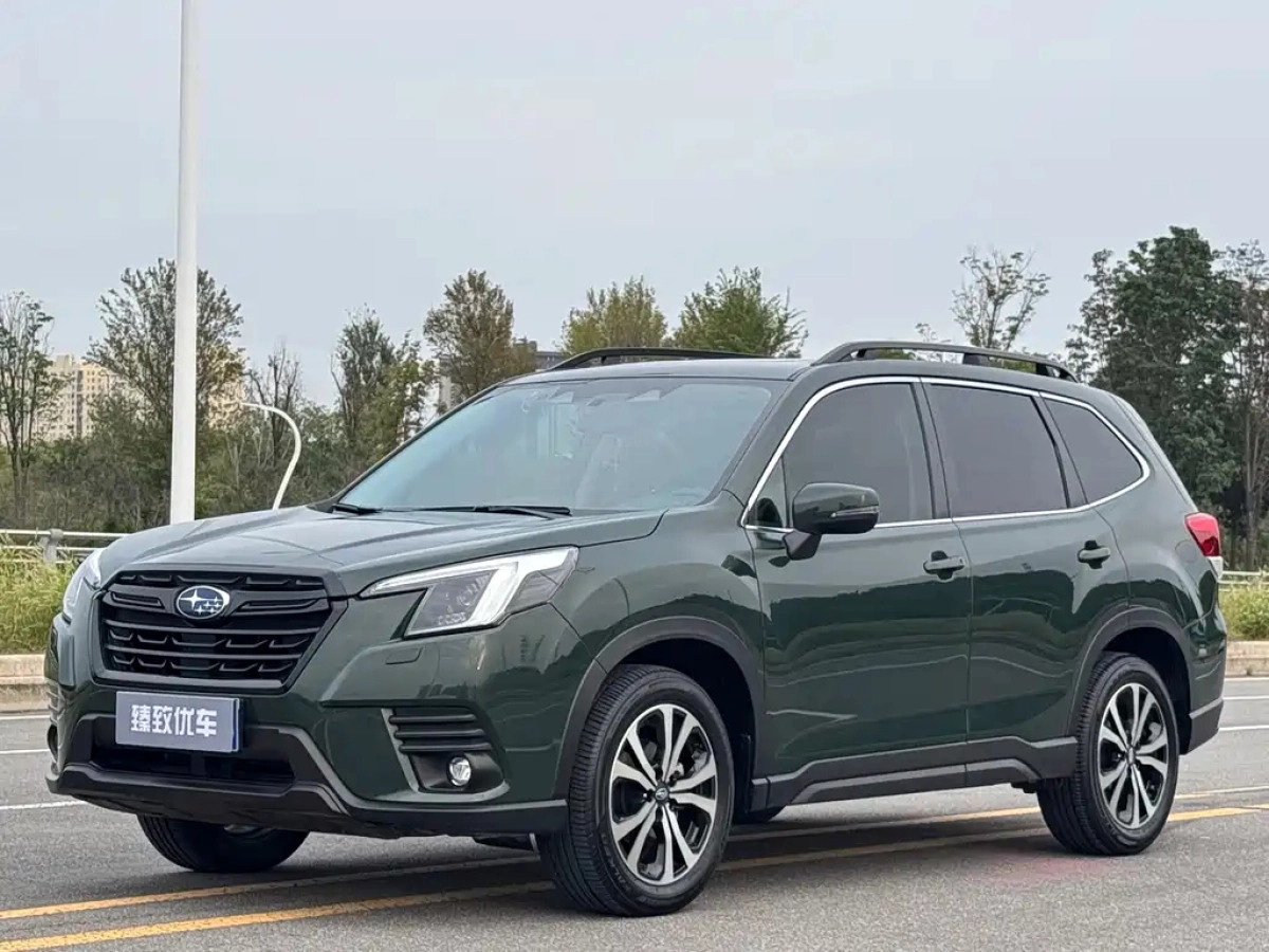 SUBARU FORESTER  2024