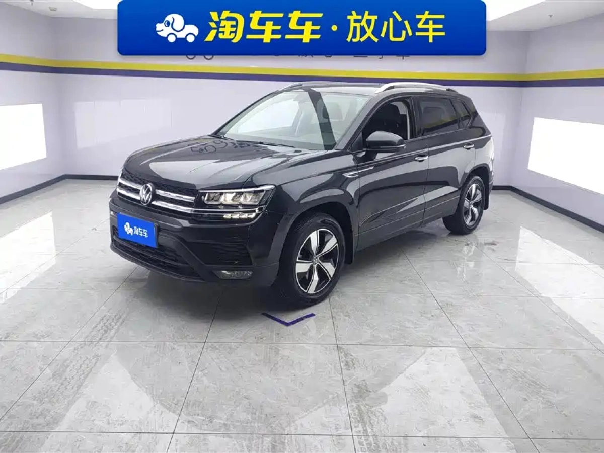 VOLKSWAGEN THARU  2022