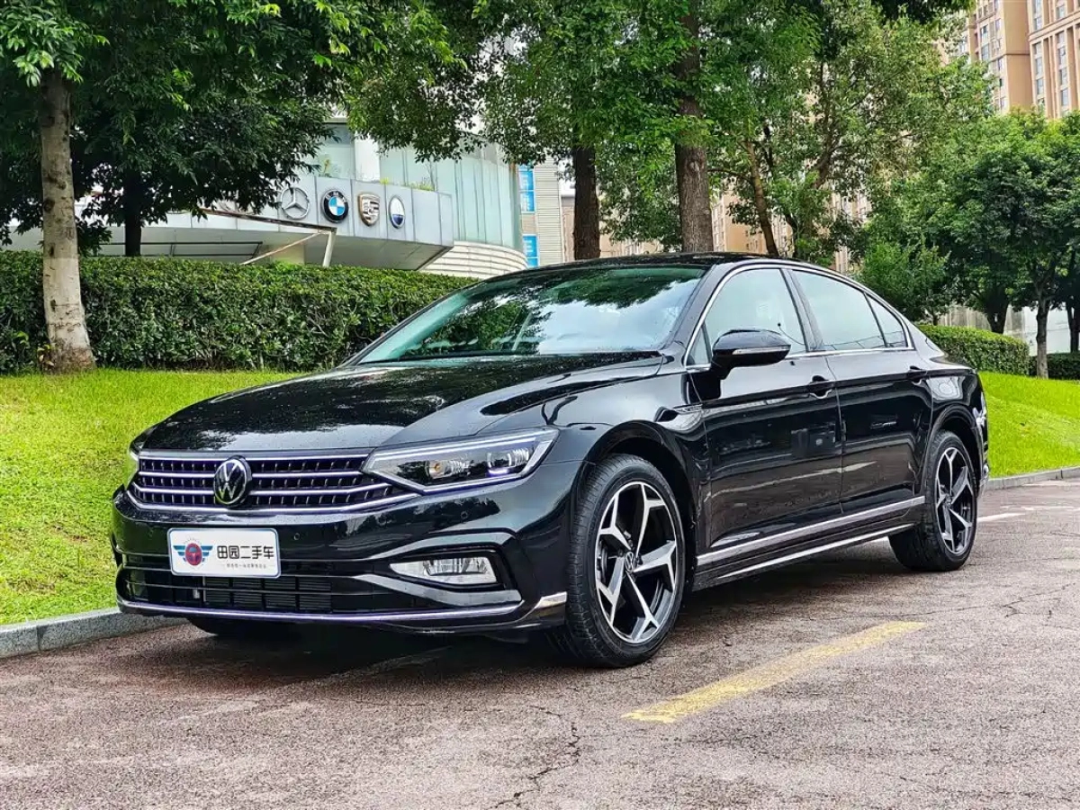VOLKSWAGEN MAGOTAN  2022