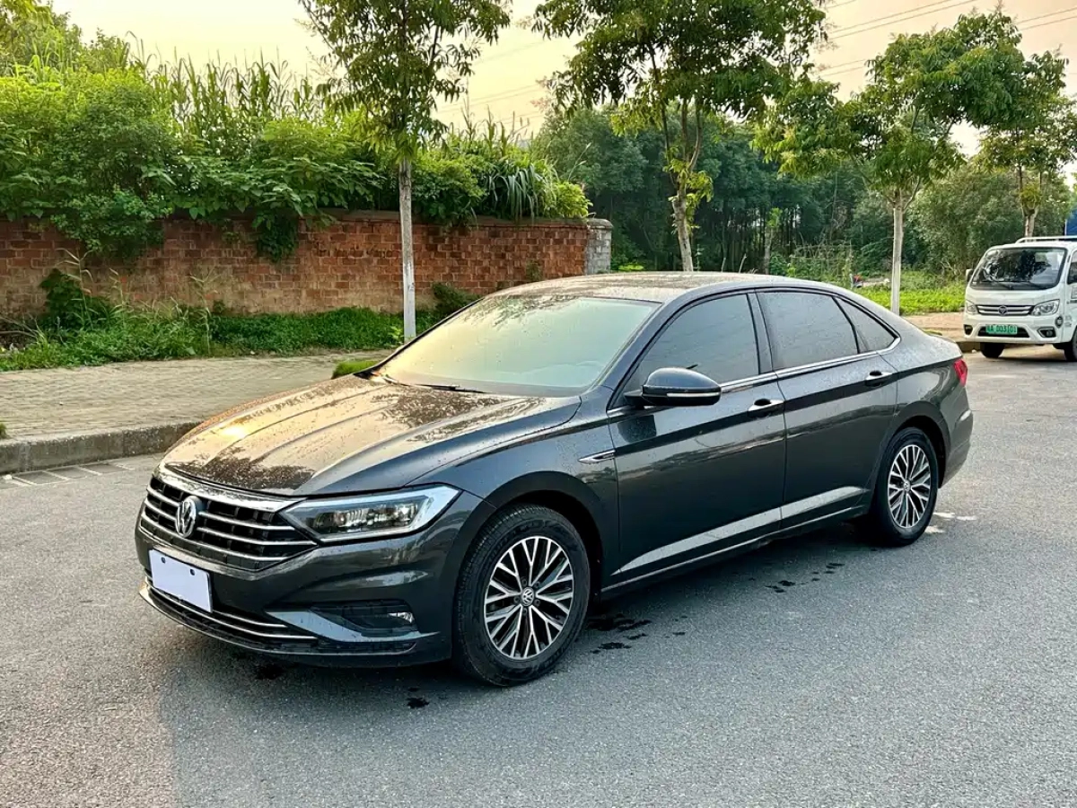 VOLKSWAGEN SAGITAR  2021