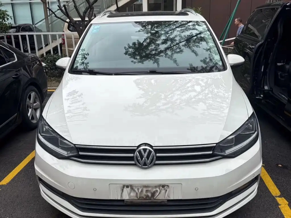 VOLKSWAGEN TOURAN  2020