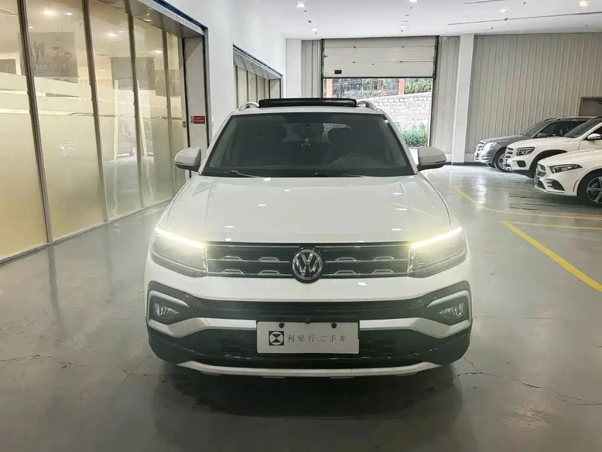 VOLKSWAGEN T-CROSS