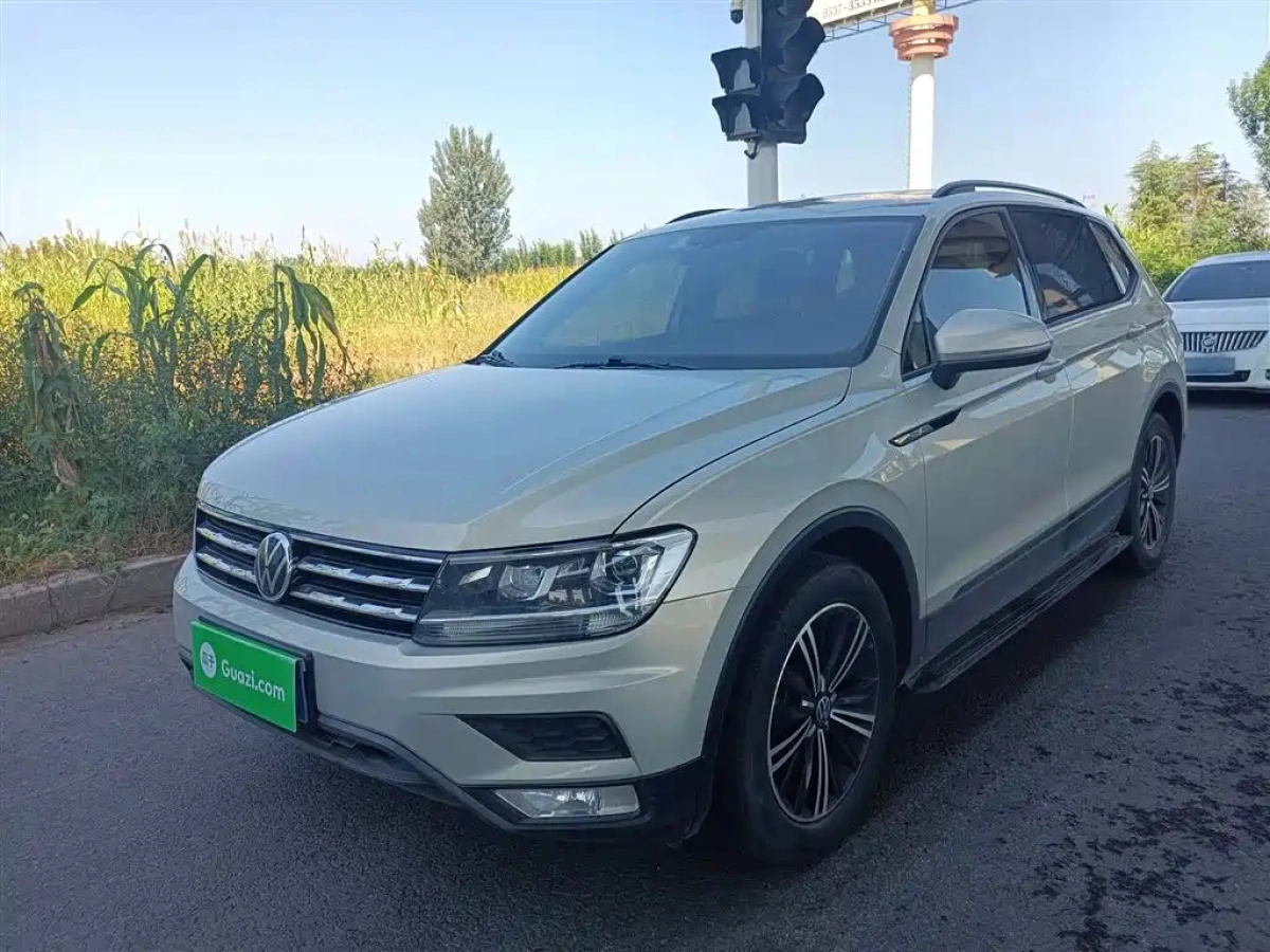 VOLKSWAGEN TIGUAN L  2021