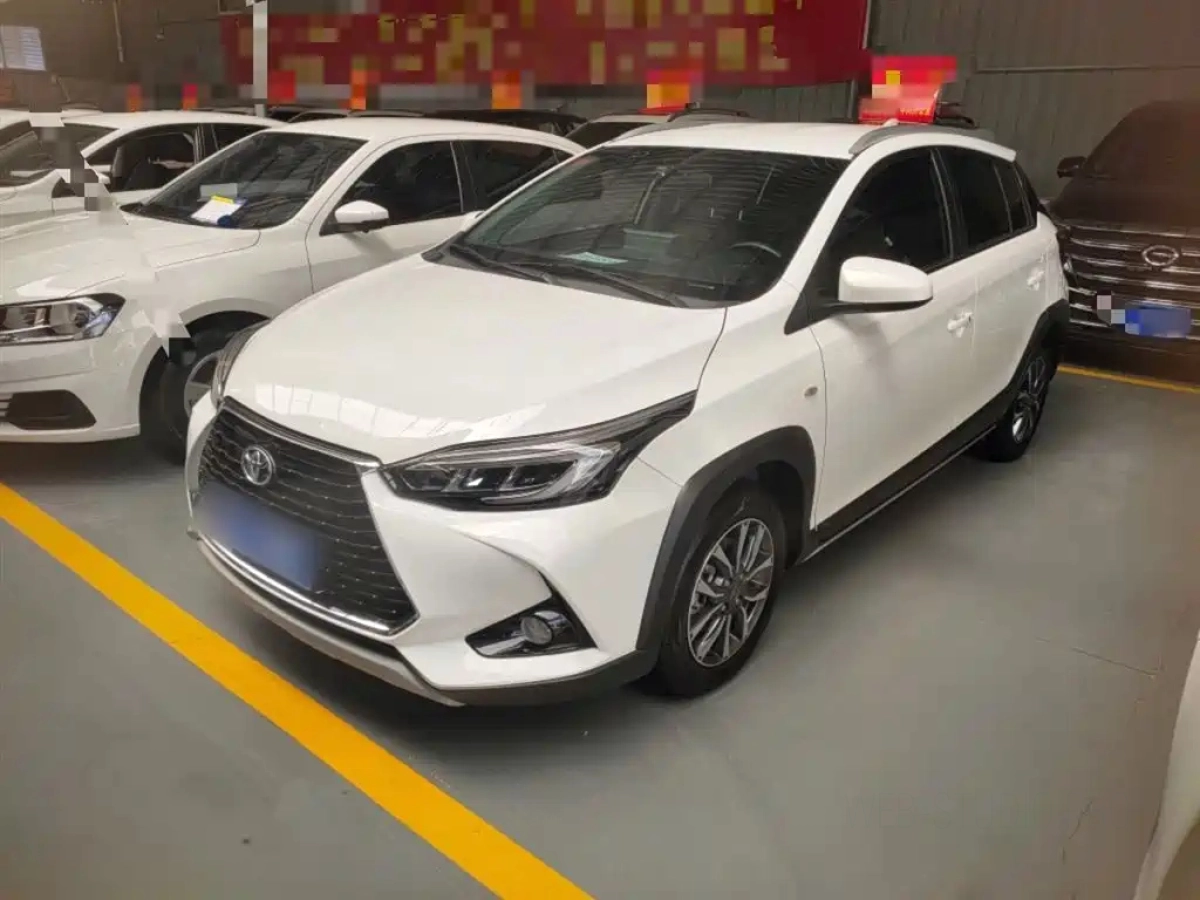 TOYOTA YARIS L DAZZLING  2023
