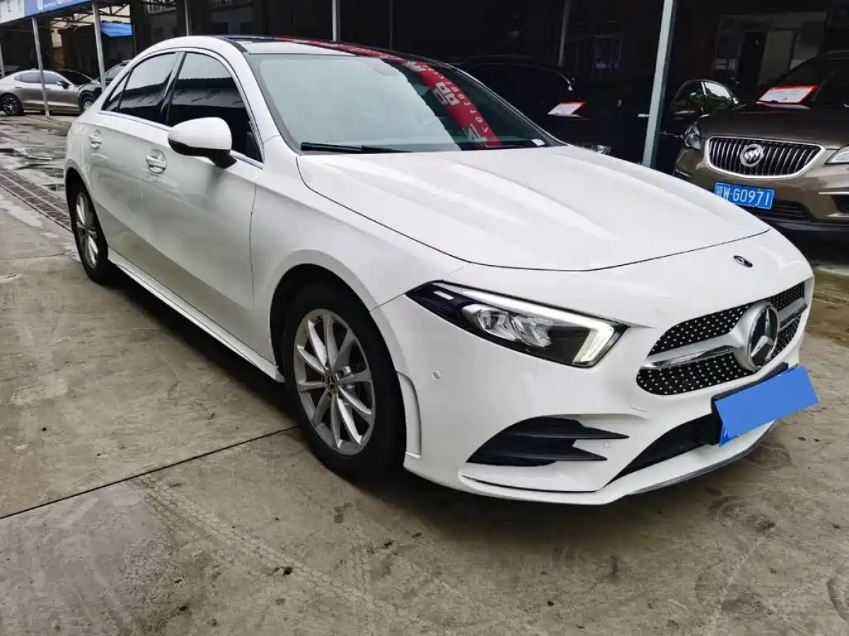 MERCEDES BENZ A-CLASS  2019