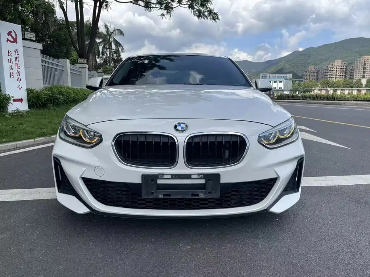 BMW 1-SERIES
