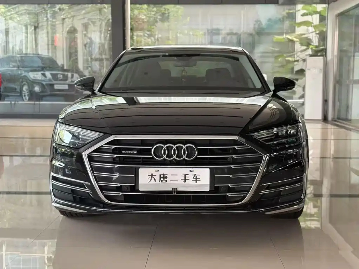 AUDI A8