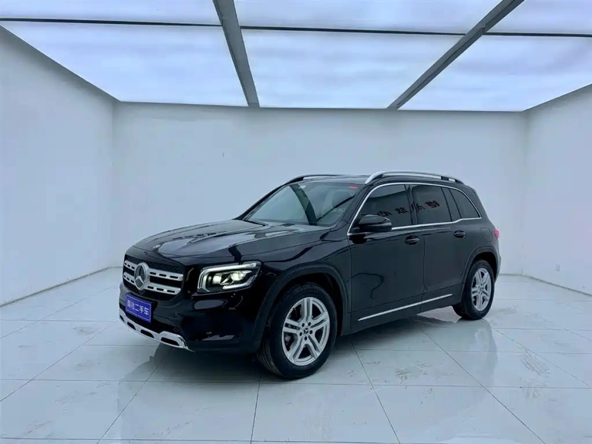 MERCEDES BENZ GLB  2022
