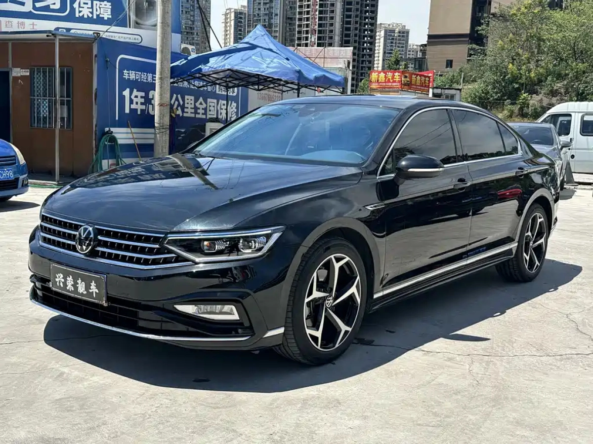 VOLKSWAGEN MAGOTAN  2023