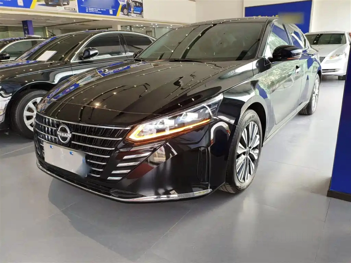 NISSAN TEANA  2024