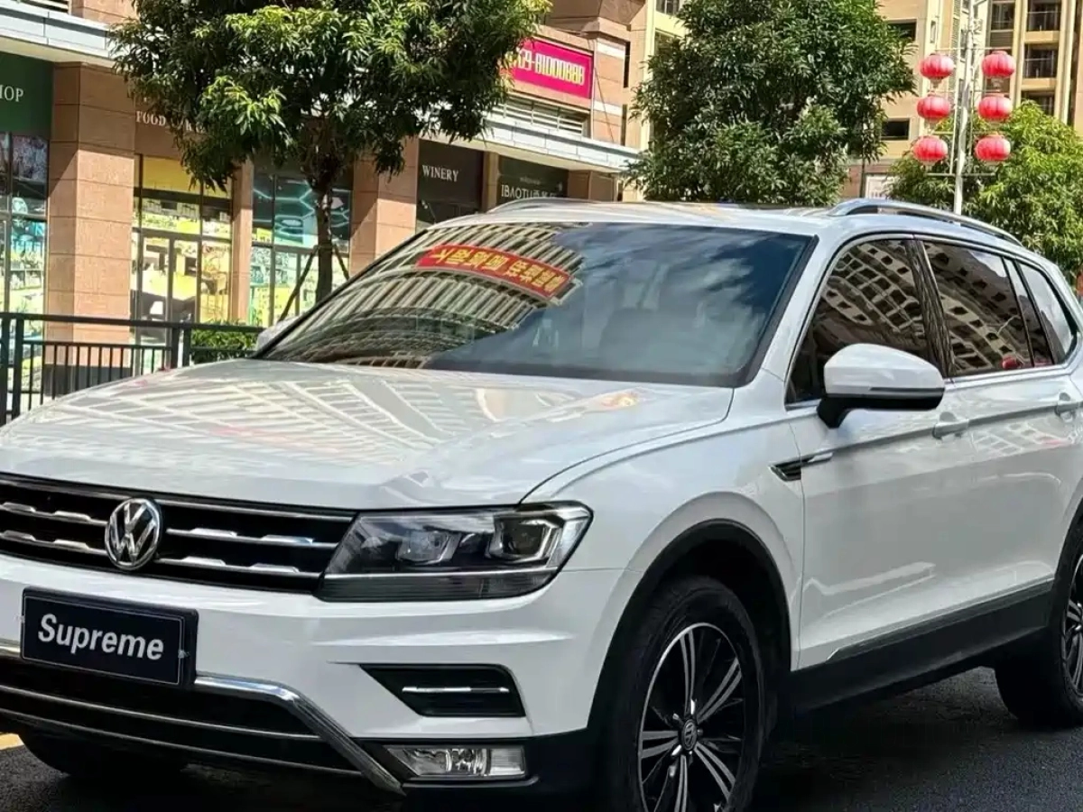 VOLKSWAGEN TIGUAN L  2020