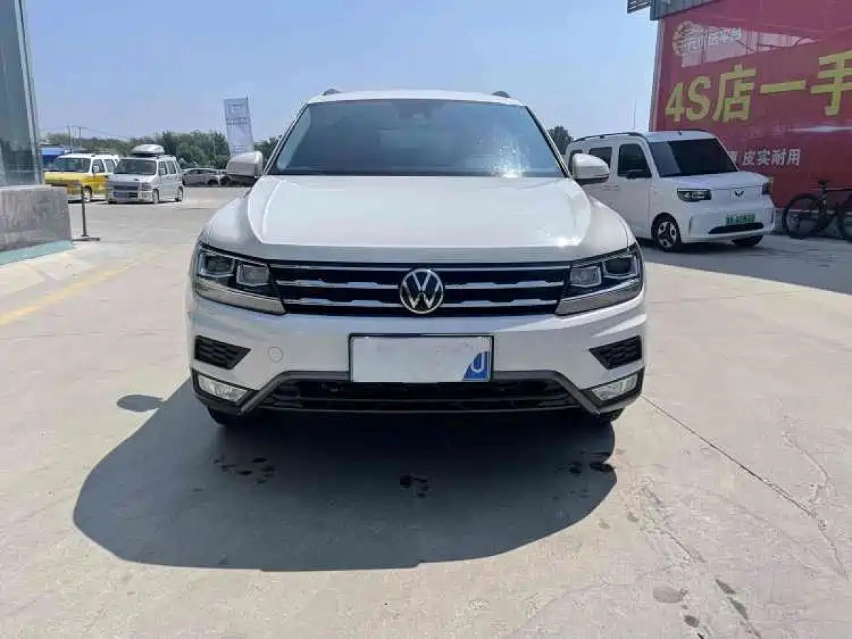 VOLKSWAGEN TIGUAN L  2020