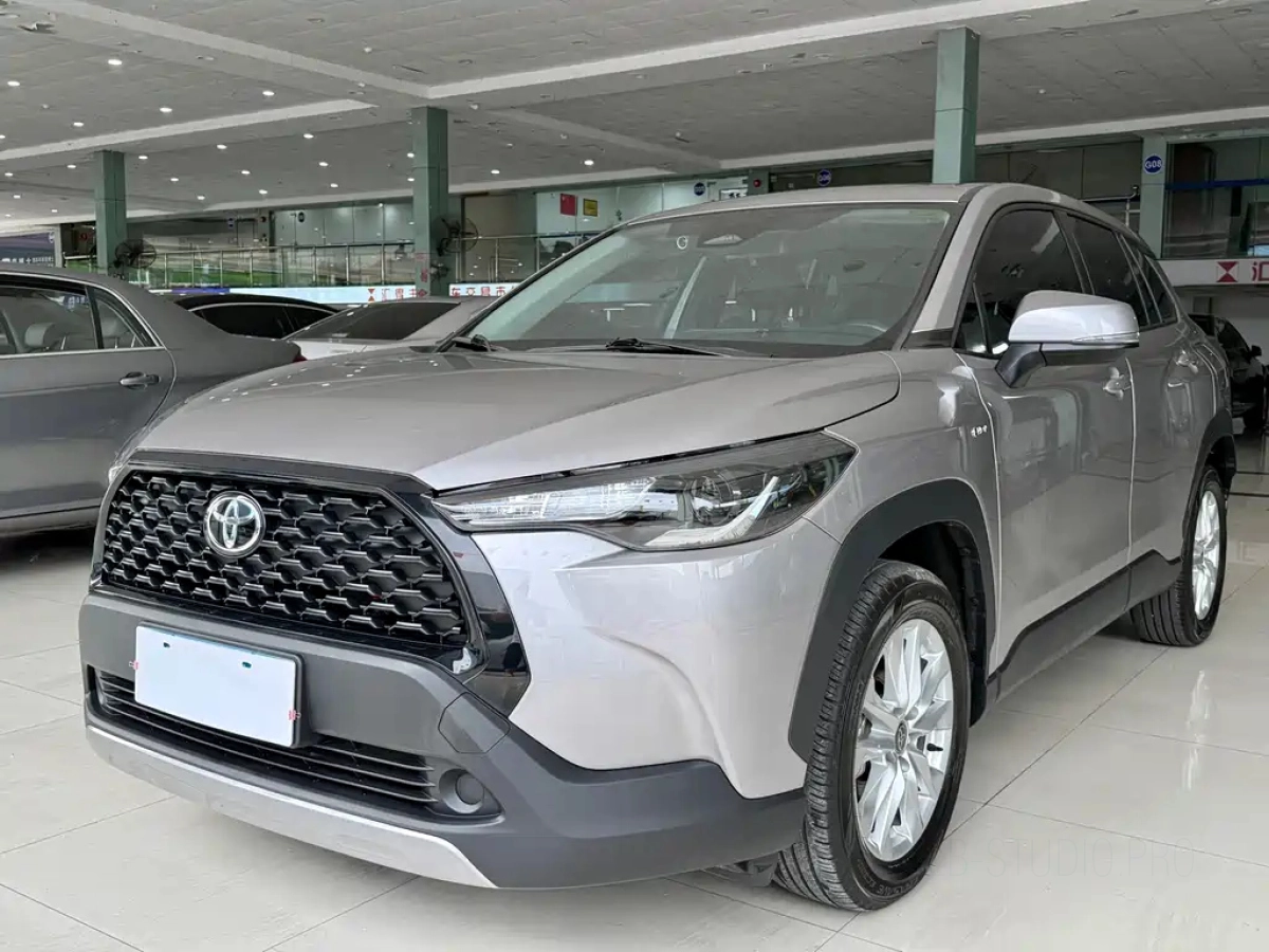 TOYOTA COROLLA CROSS  2024