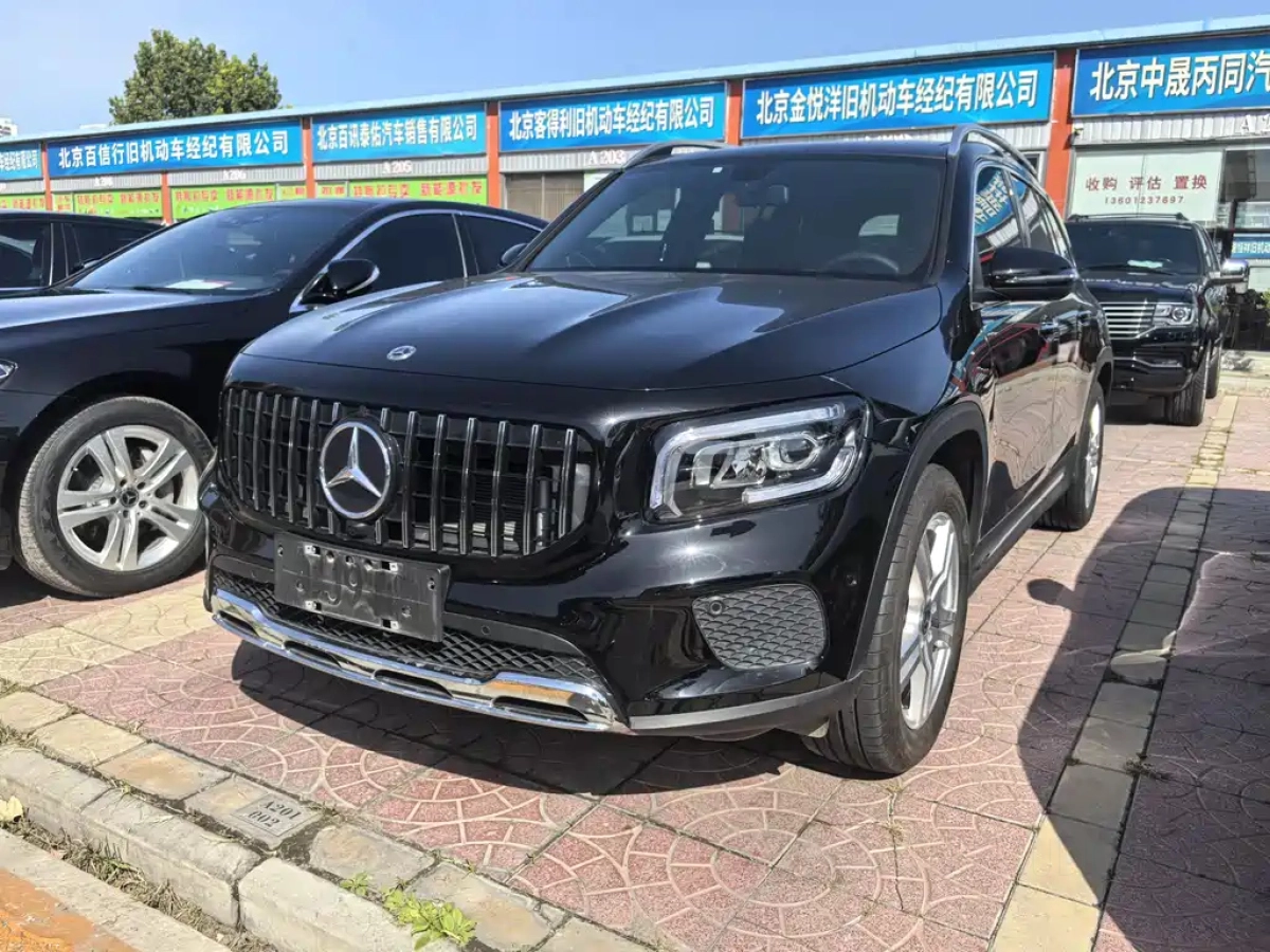 MERCEDES BENZ GLB  2022