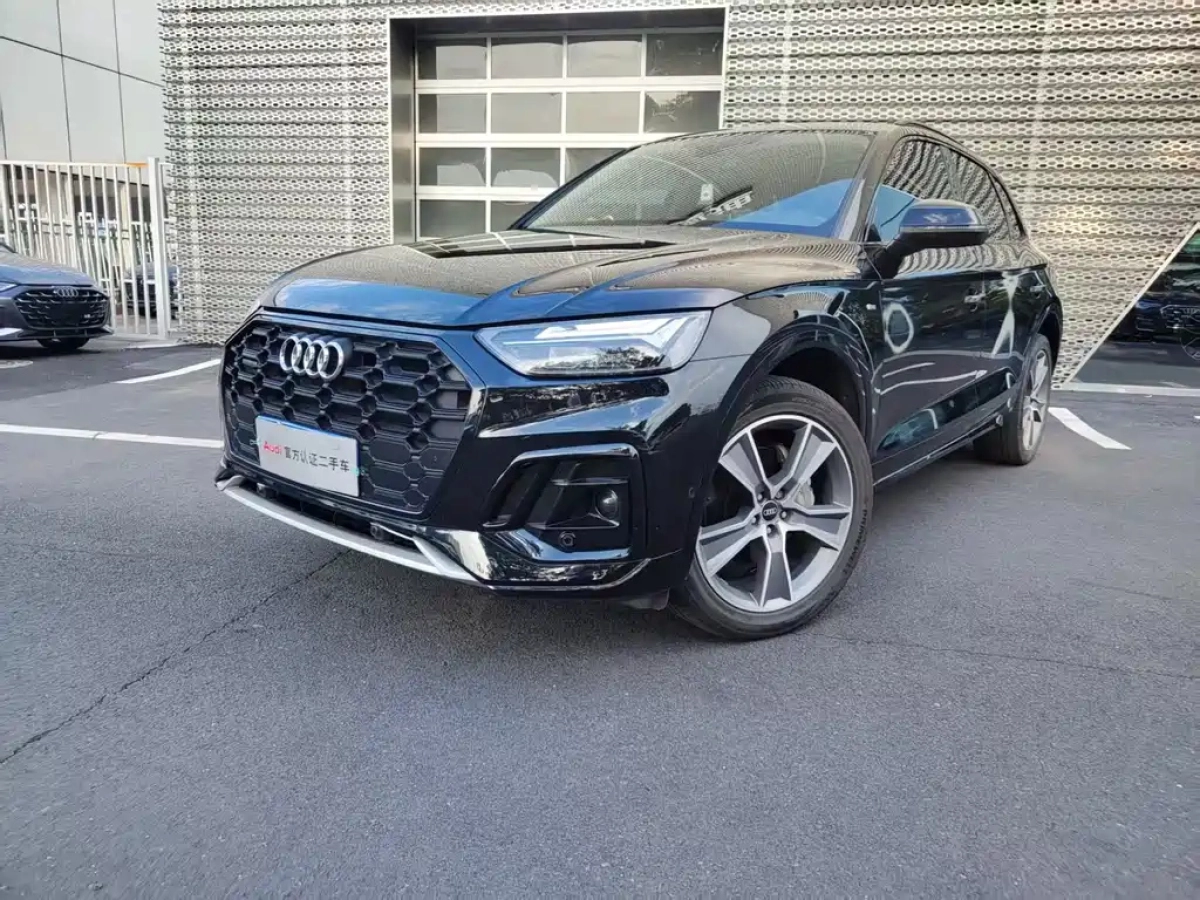 AUDI Q5L  2022