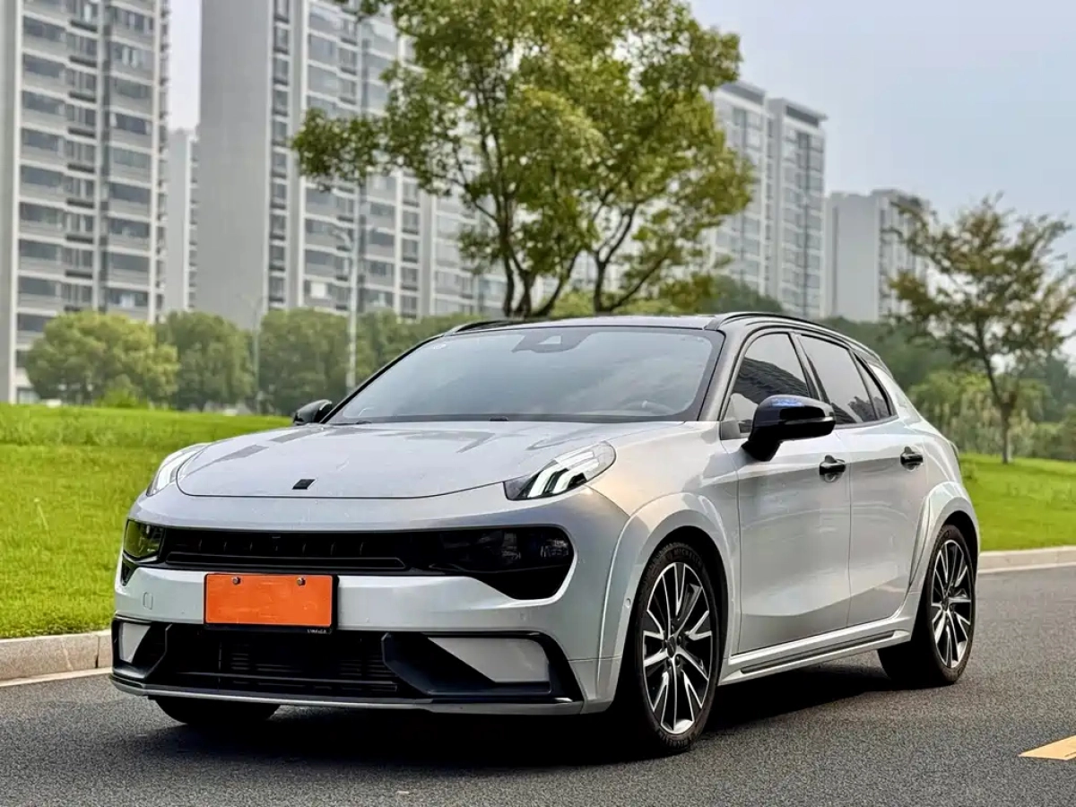 LYNK&CO 02 HATCHBACK