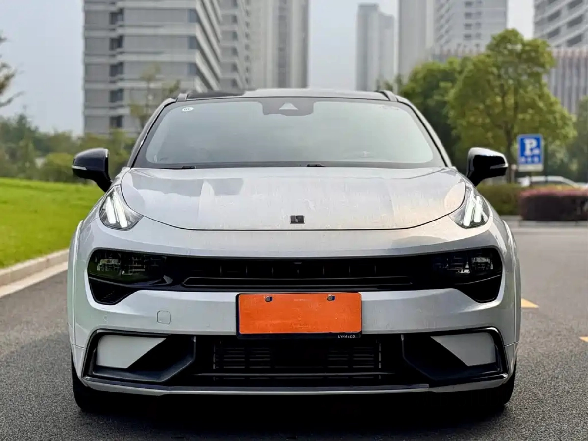 LYNK&CO 02 HATCHBACK