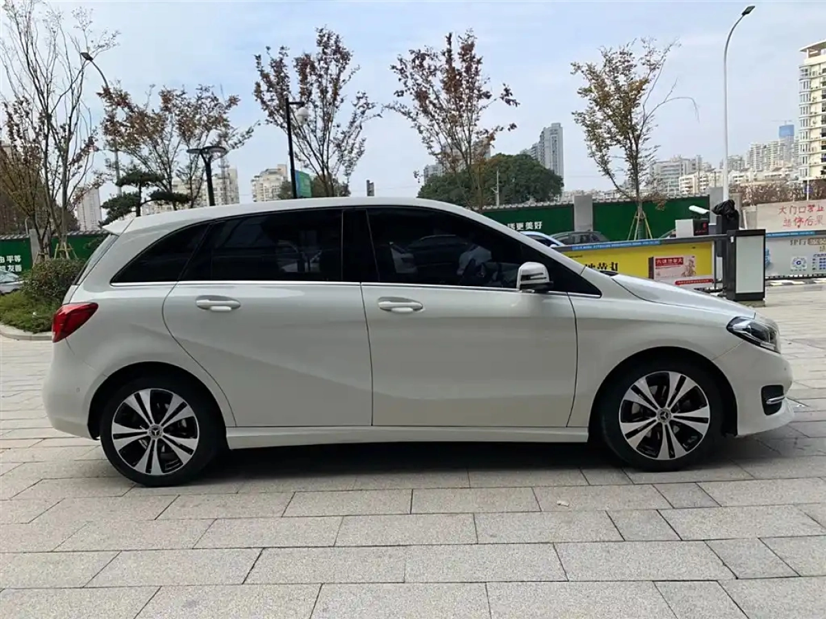 MERCEDES BENZ B-CLASS