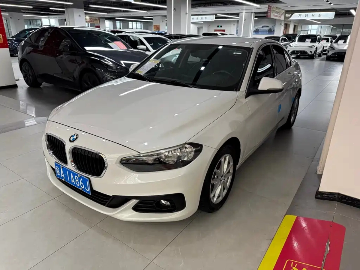 BMW 1-SERIES  2018