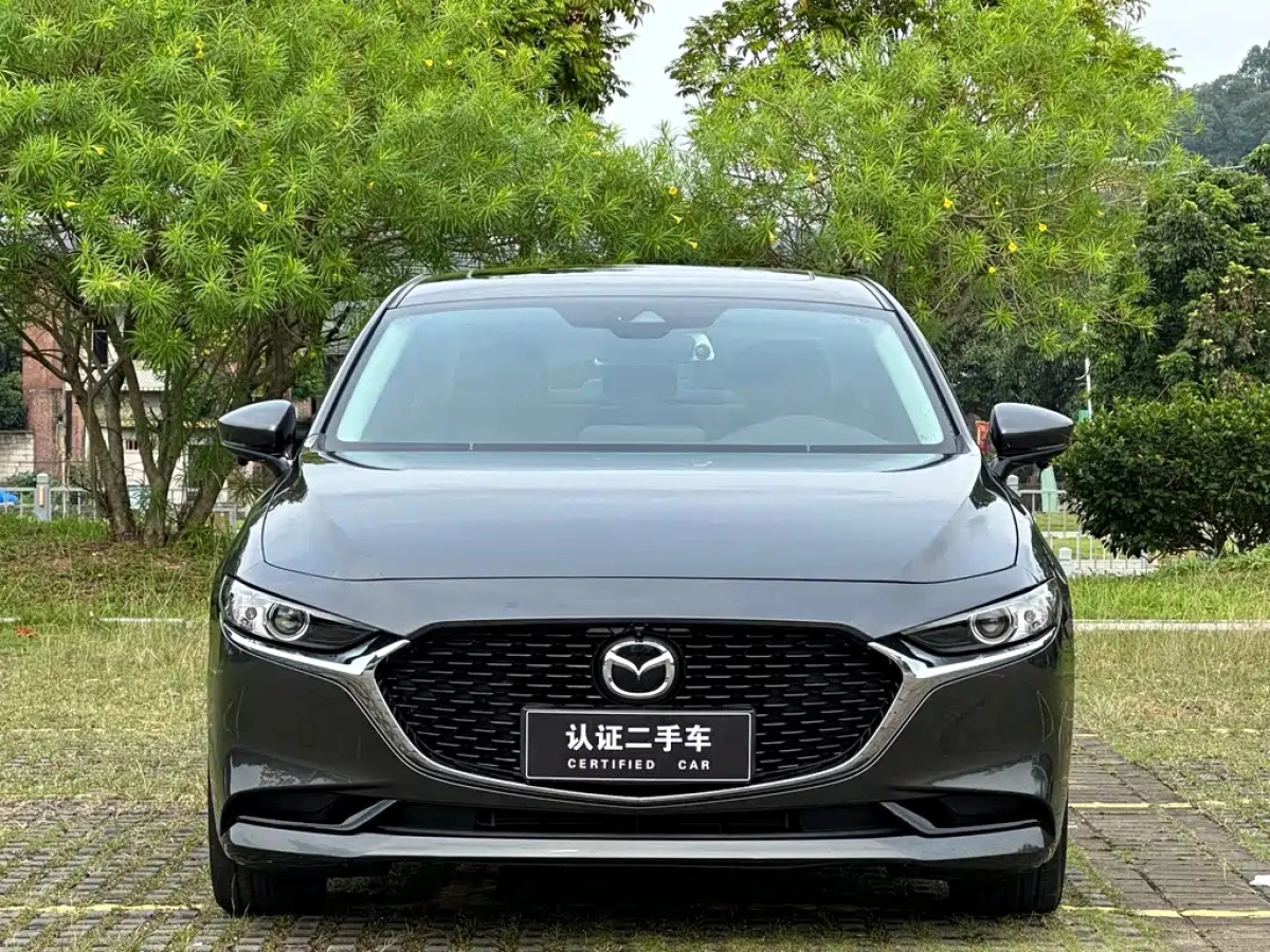 MAZDA 3 AXELA