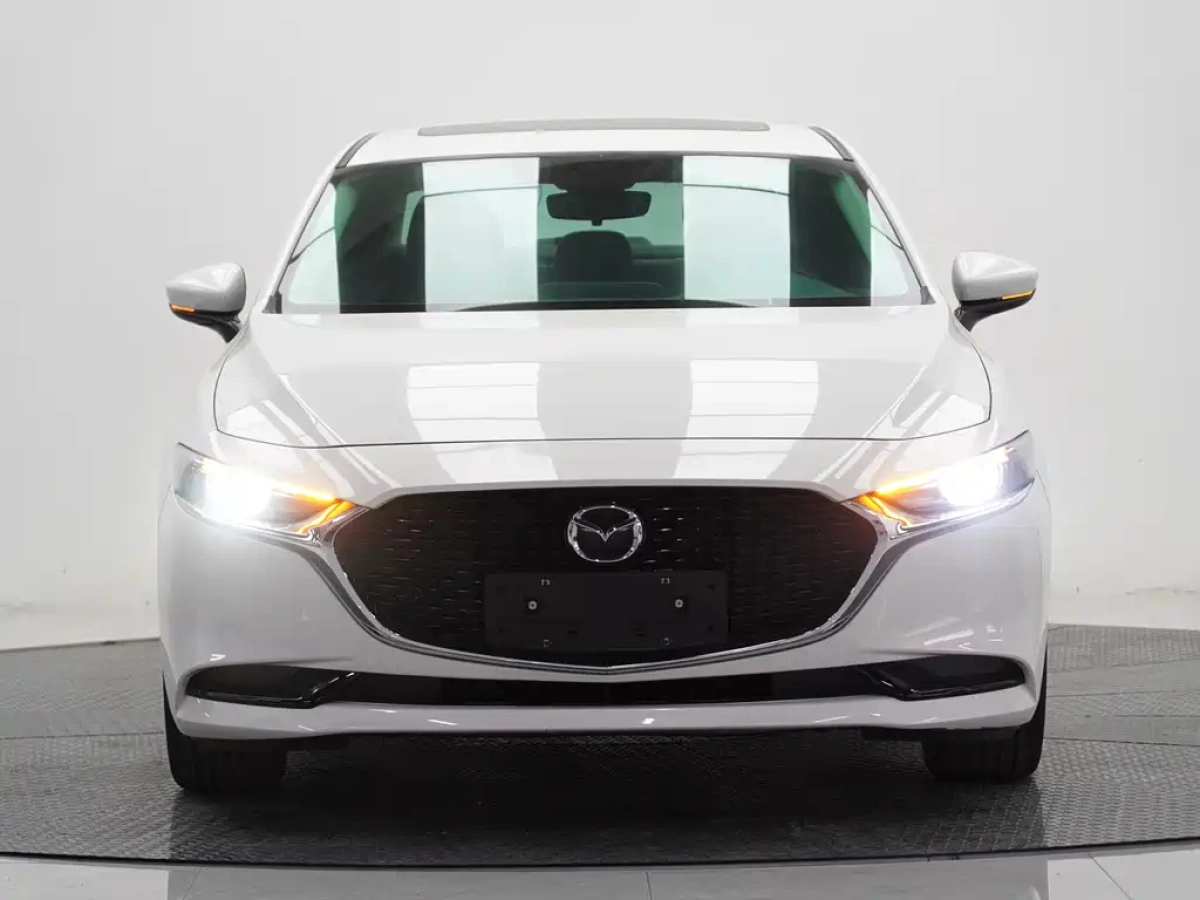 MAZDA 3 AXELA