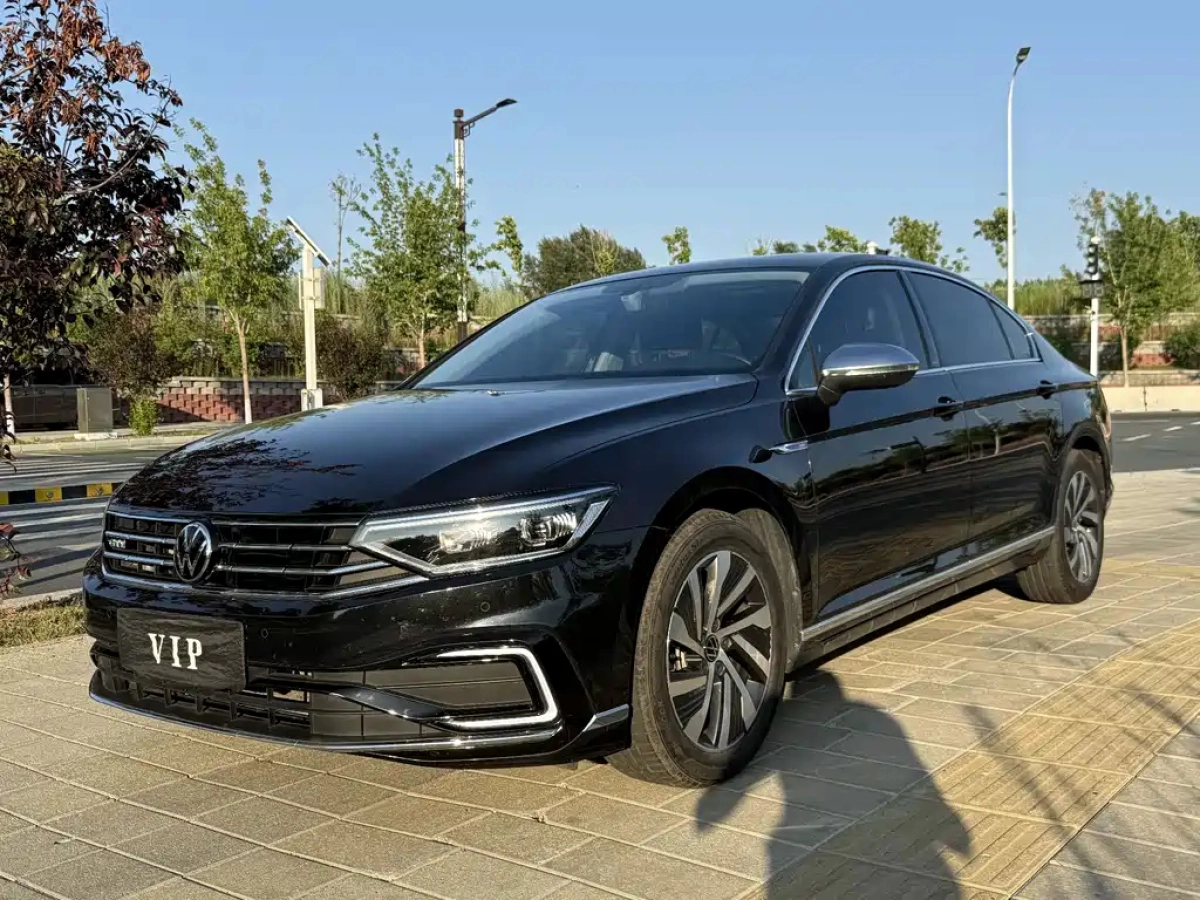 VOLKSWAGEN MAGOTAN GTE PLUG IN HYBRID  2023